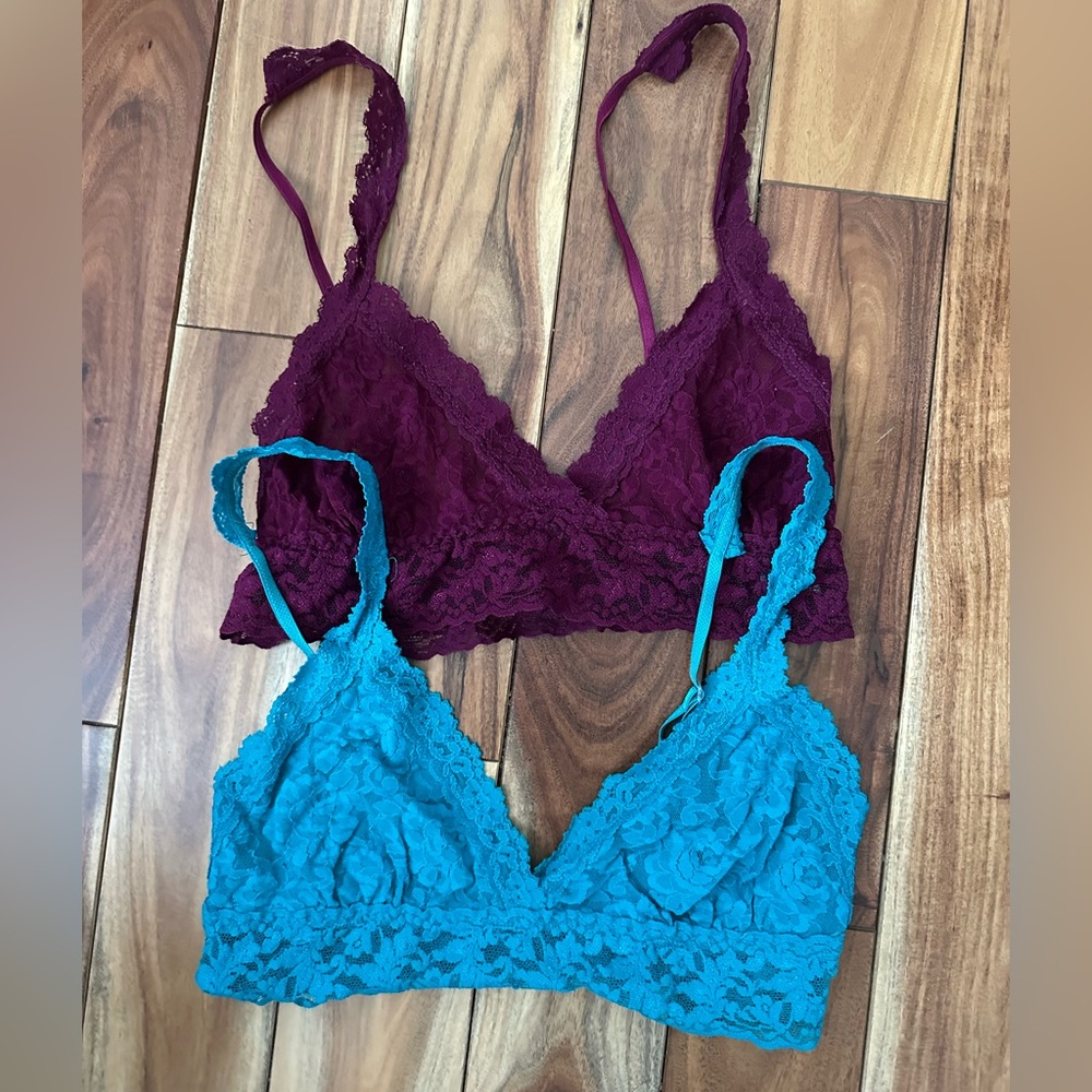 Bundle of 2 Hanky Panky Bralettes- Samples, no size listed